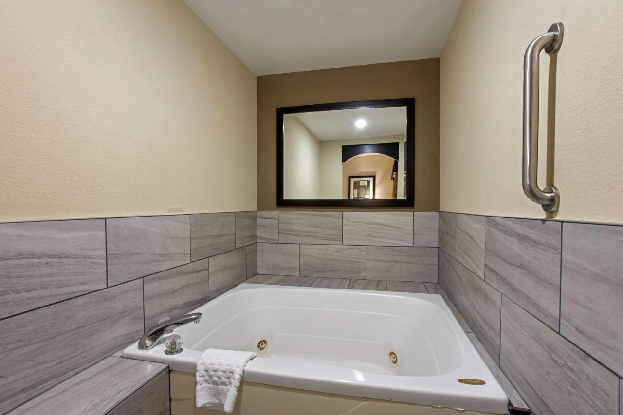 Western Hotel 3*